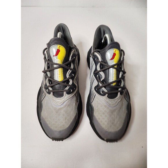 Adidas Sneakers Mens 9.5 Triple Grey Original Ozweego Athletic Shoes GY1346 - Picture 1 of 7